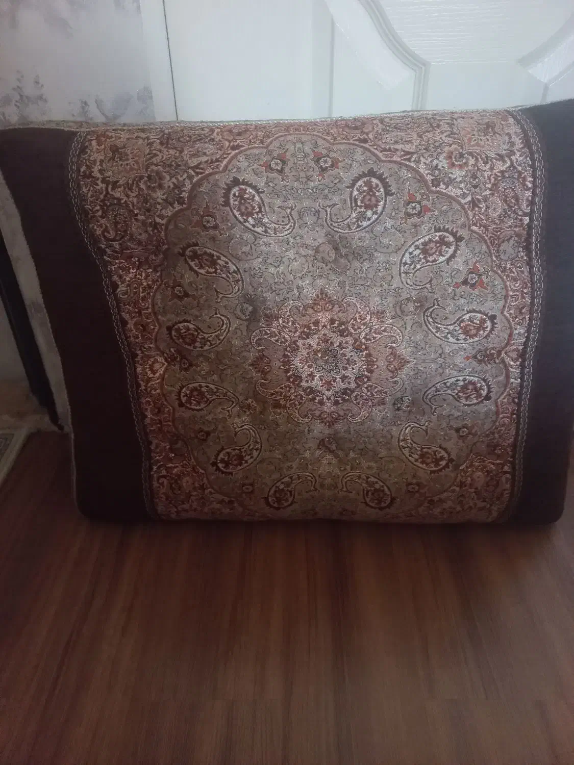 شاه نشین ۷ تیکه کاملا سالم|پشتی|ملارد, |دیوار