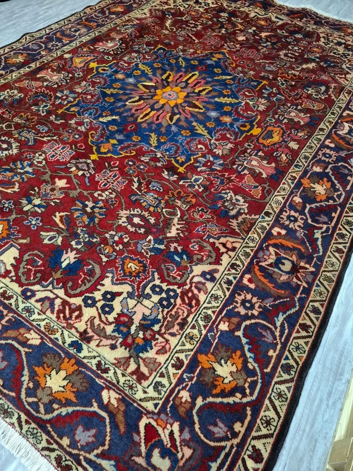 فرش دستباف شش متری 200*320|فرش|تهران, منیریه|دیوار