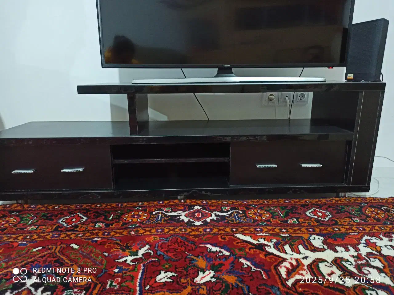 میز تلویزیون چوبی و سالم|میز تلویزیون|میانه, |دیوار