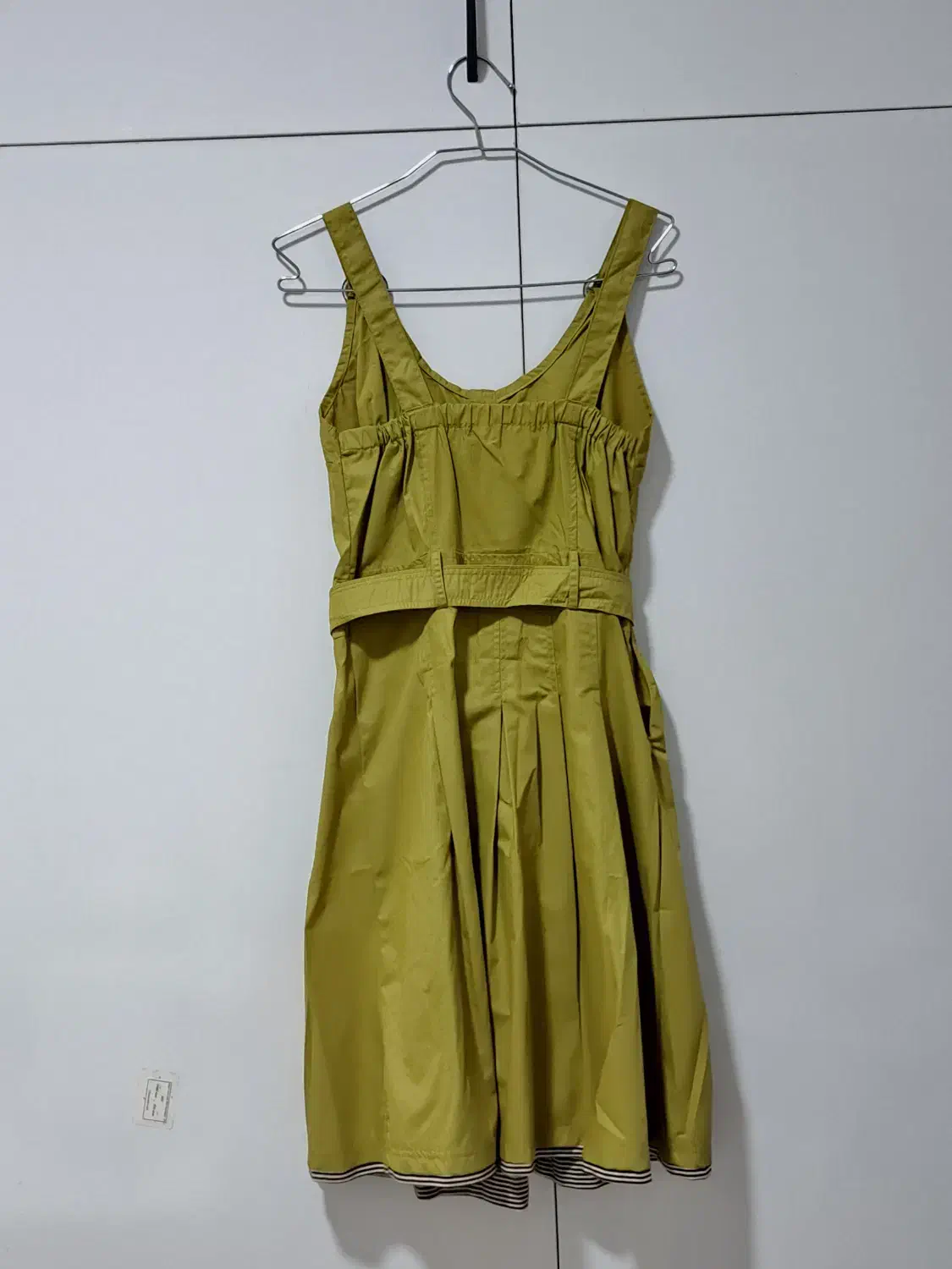 سارافان و کت مجلسی|لباس|فردوس (خراسان), |دیوار