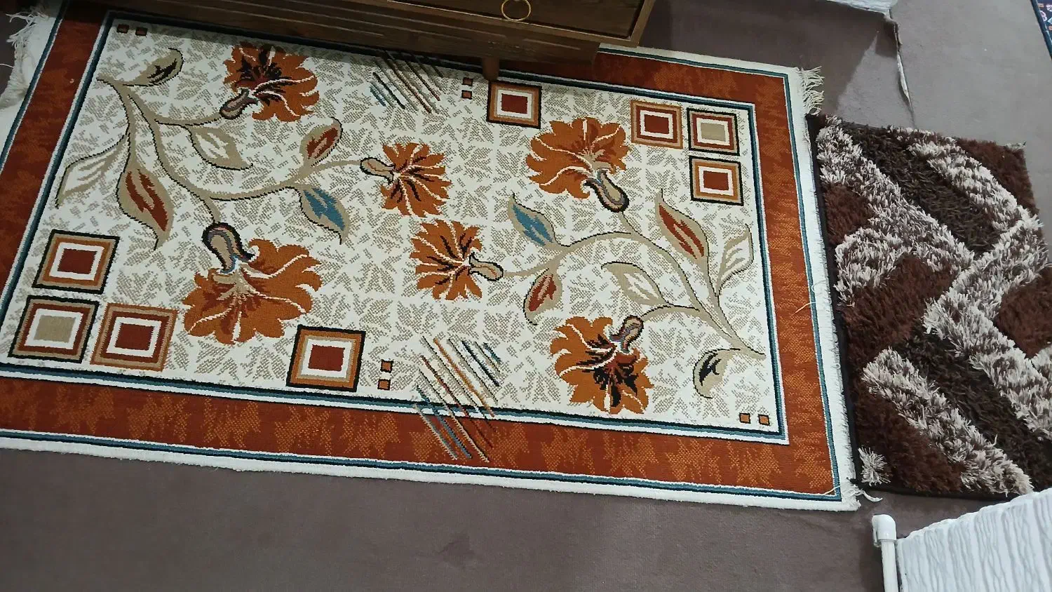 گلیم و رومیزی|مبلمان خانگی و میز عسلی|رباط‌کریم, شهرک والفجر|دیوار