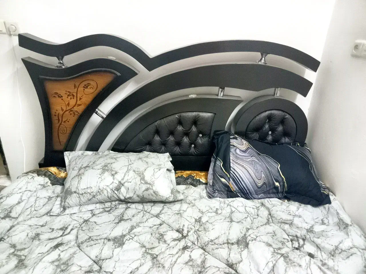 تخت دو نفره|تخت و سرویس خواب|قوچان, |دیوار