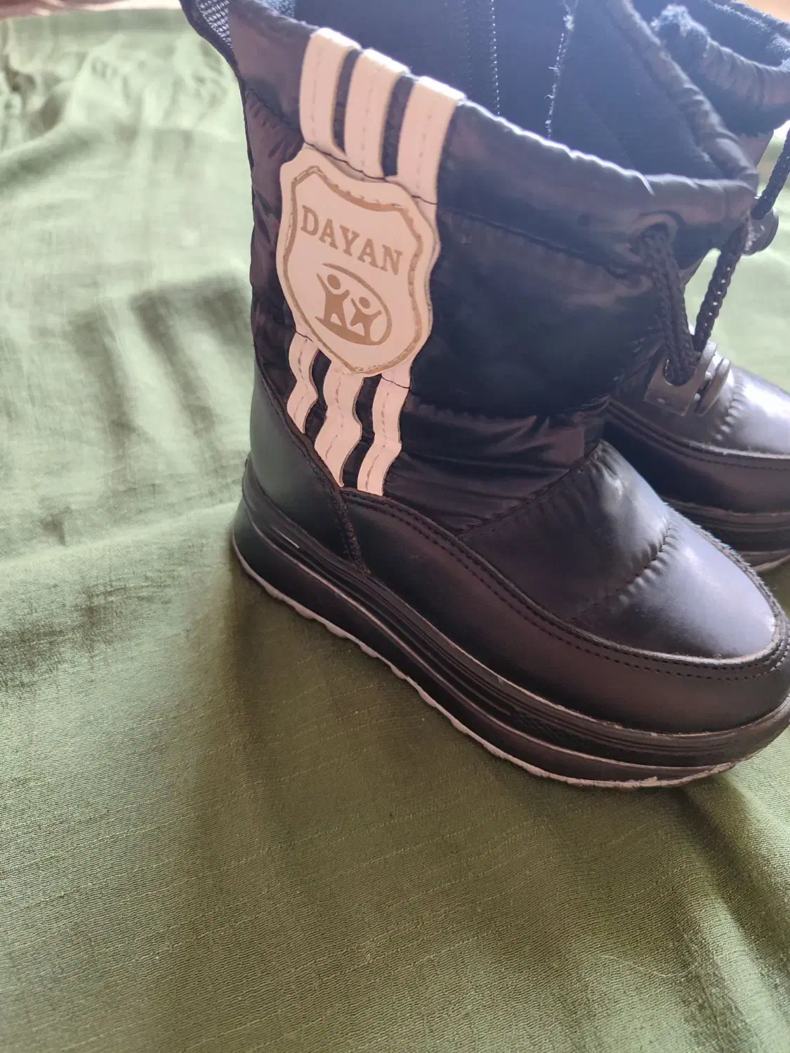 بوت کاپشنی کودک|کفش و لباس بچه|رشت, کوی مهر|دیوار