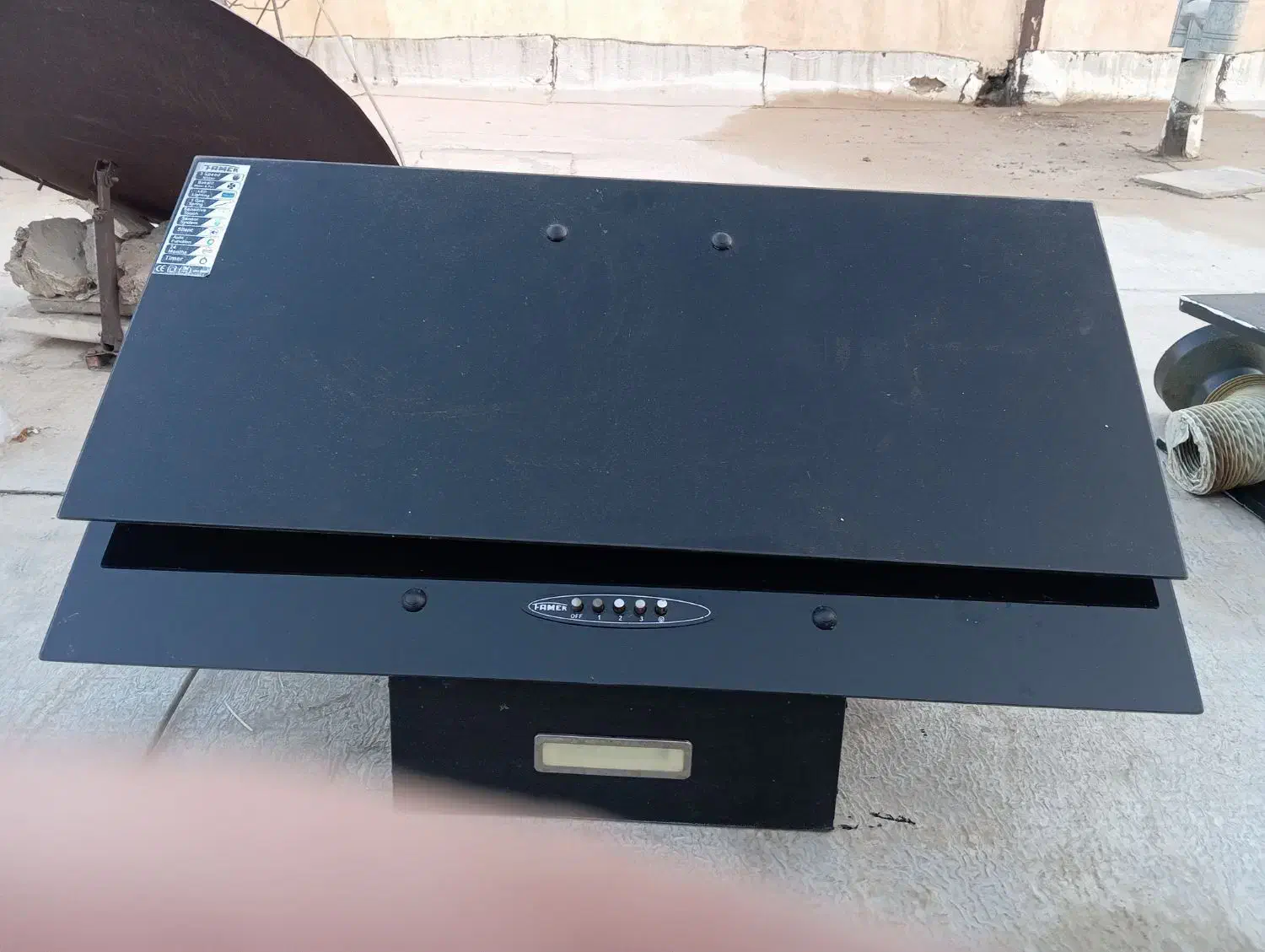 هود|هود|شهریار, کهنز|دیوار