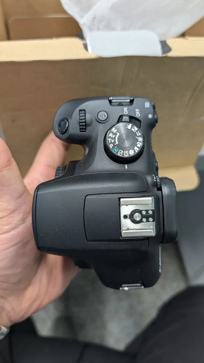 دوربین کنون 1300D|دوربین عکاسی و فیلم‌برداری|تهران, اختیاریه|دیوار