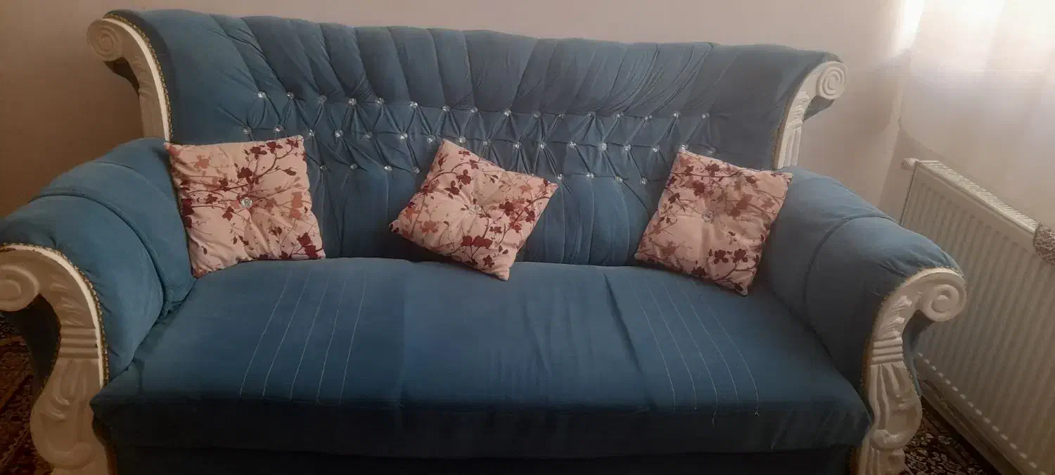 مبل چوبی پارچه ای با سه تا عسلی|مبلمان خانگی و میز عسلی|جوانرود, |دیوار