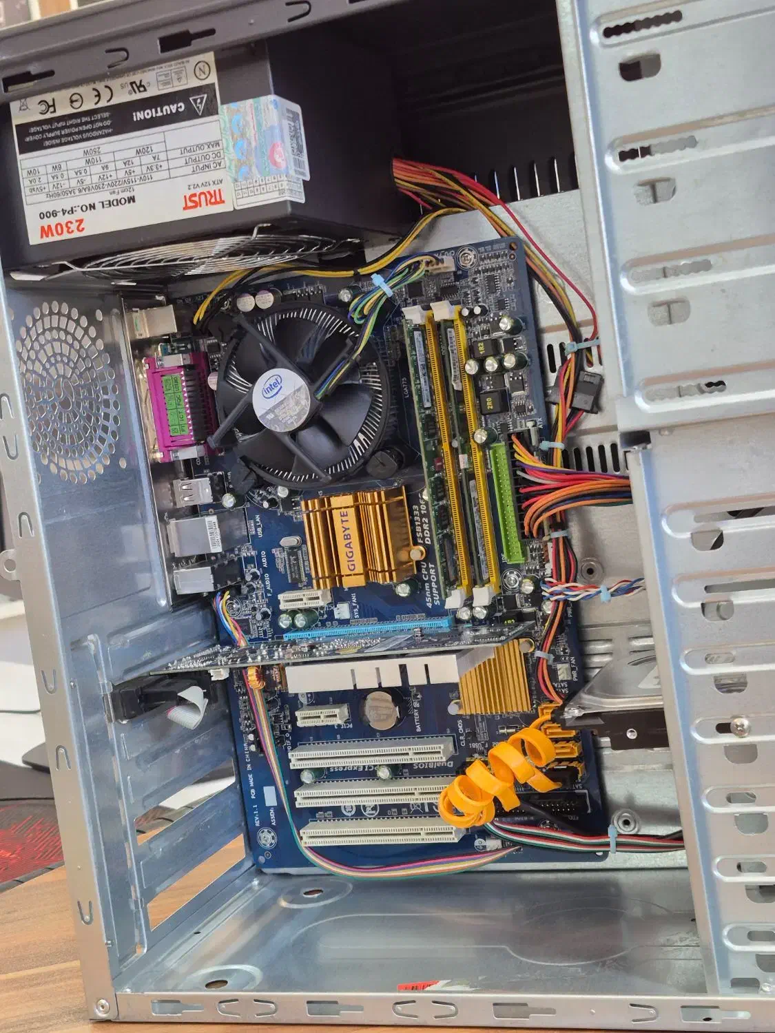 کیس دانش آموزی|رایانه رومیزی|سلماس, |دیوار