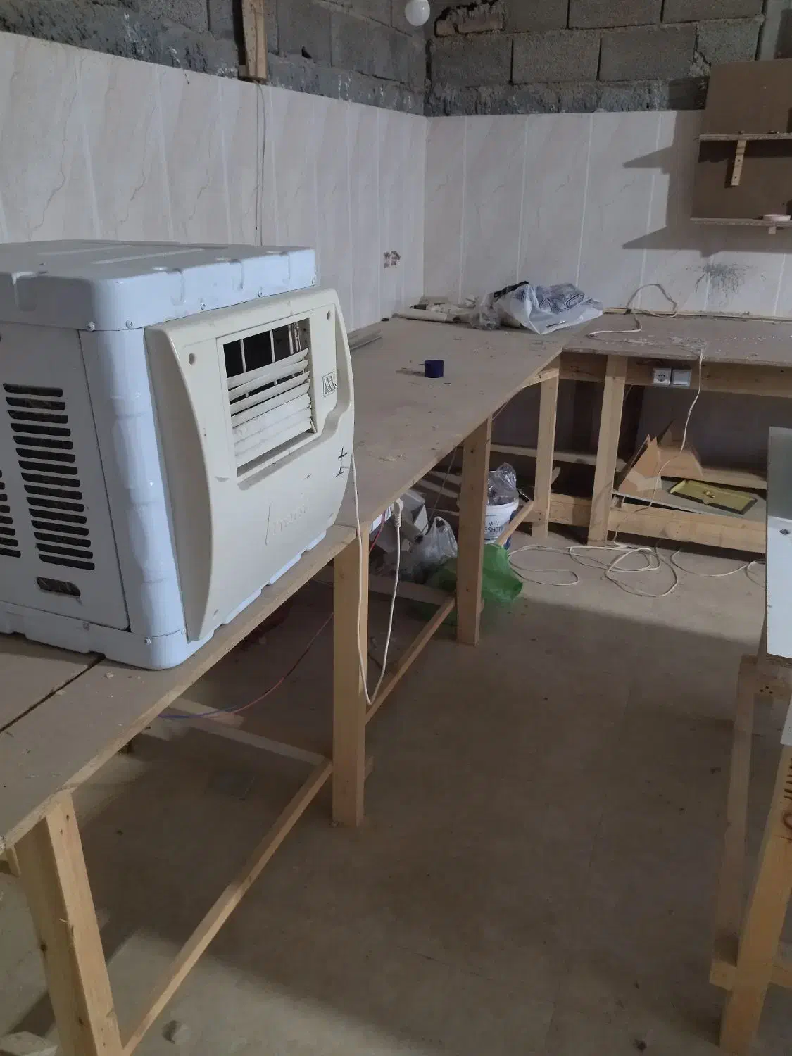 ابزار نجاری و میز کارگاهی زیرقیمت|ابزارآلات|رامسر, |دیوار