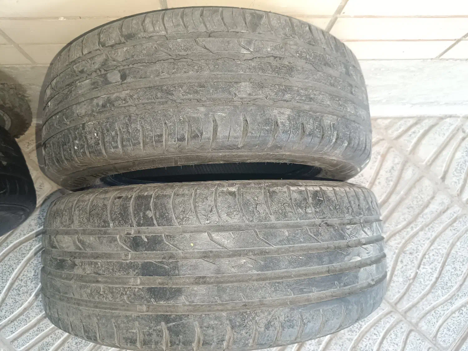لاستیک بارز 205/55R16|قطعات یدکی و لوازم جانبی|بروجن, |دیوار