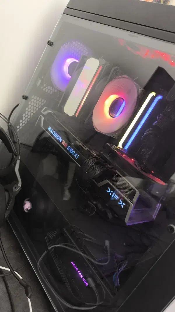 6900XT MERC LIMITED EDITION گرافیک|قطعات و لوازم جانبی رایانه|نیشابور, شریعتی|دیوار