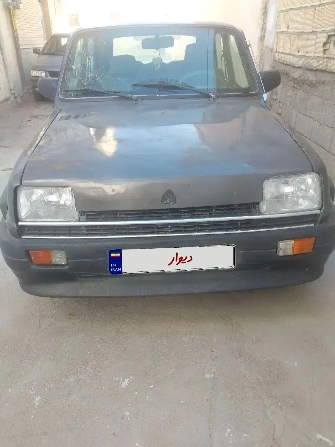 پی کی|خودرو سواری و وانت|بروجن, |دیوار