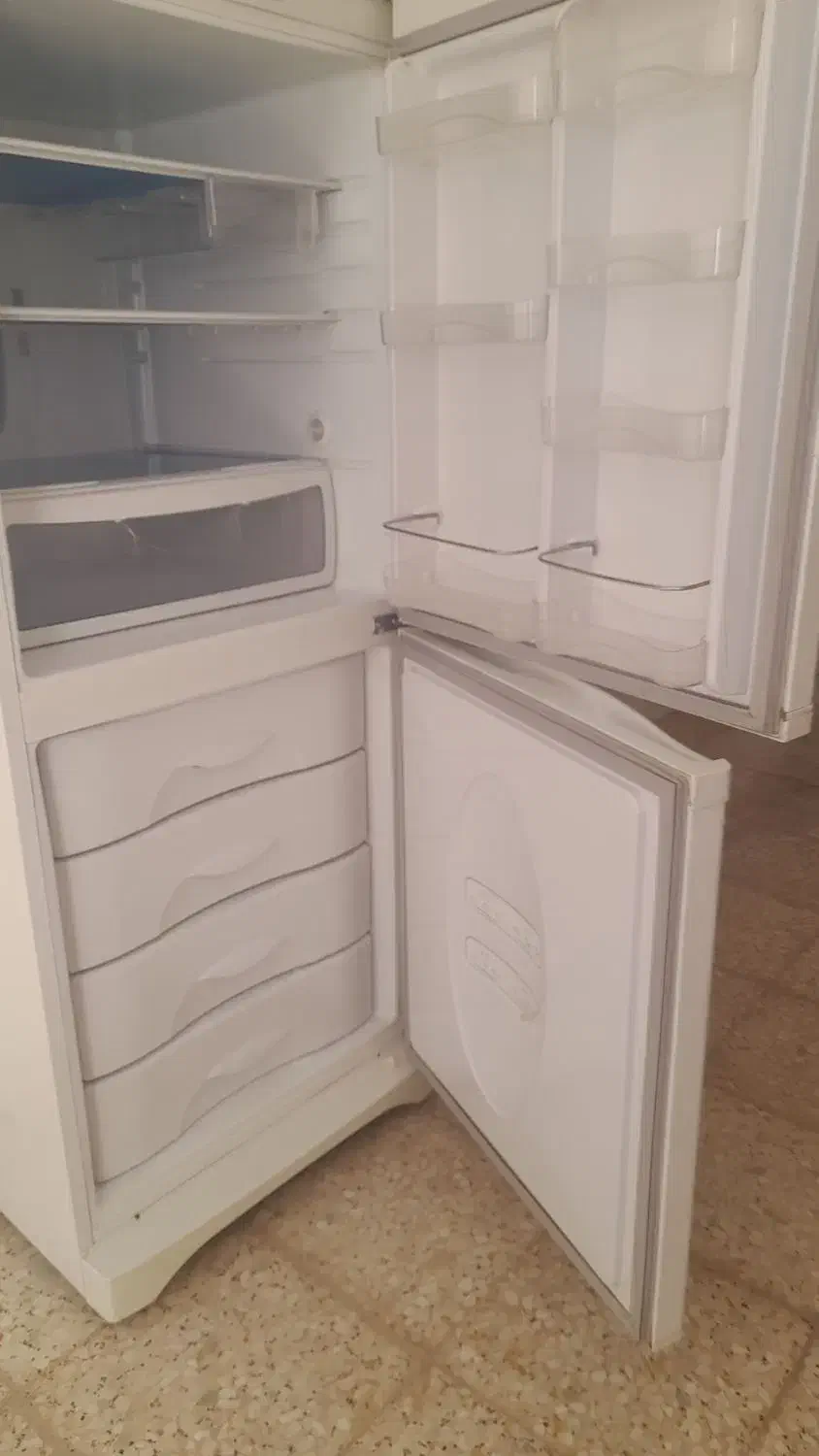 یخچال فریزر اسنوا|یخچال و فریزر|شاهینشهر, گرگاب|دیوار