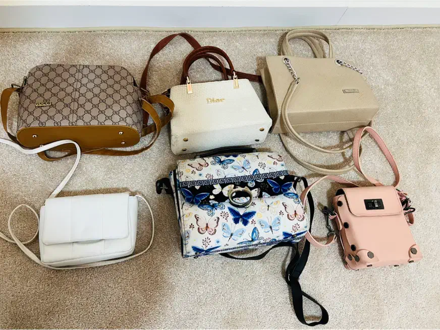 تعداد ۶ عدد کیف زنانه|کیف، کفش، کمربند|مریوان, |دیوار