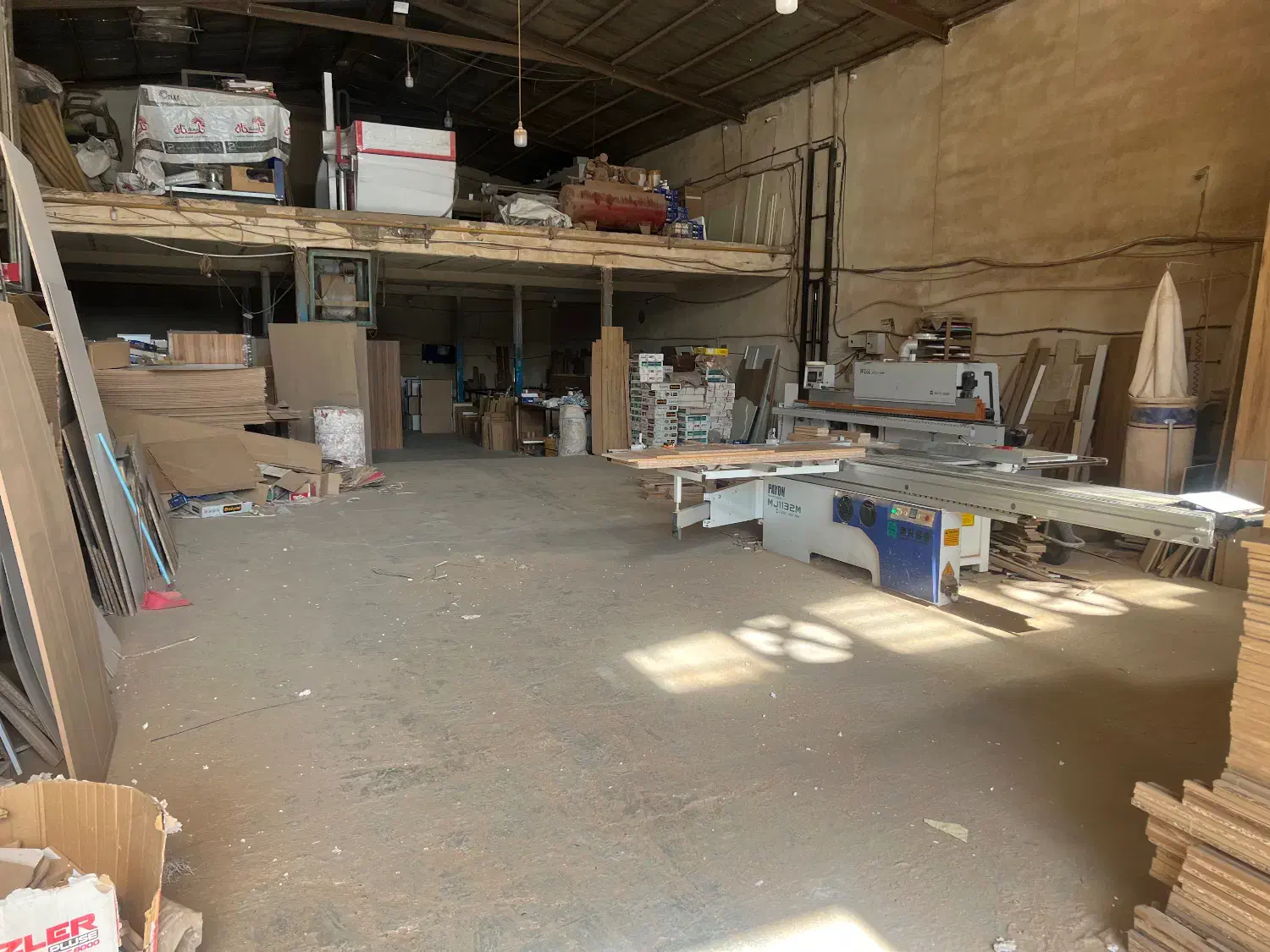 استخدام نیروی ماهر مونتاژ کار و برشکار و کارگرساده|استخدام صنعتی، فنی، مهندسی|بهارستان, |دیوار