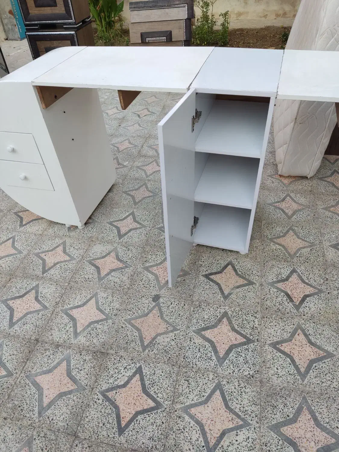 میز کار ناخن|آرایشگاه و سالنهای زیبایی|بوشهر, |دیوار