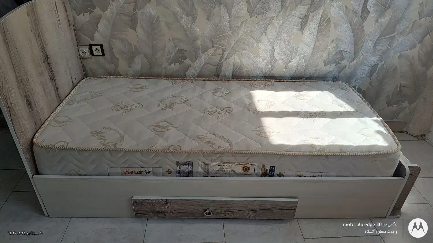 تخت نوجوانی|تخت و سرویس خواب|قرچک, باقرآباد|دیوار