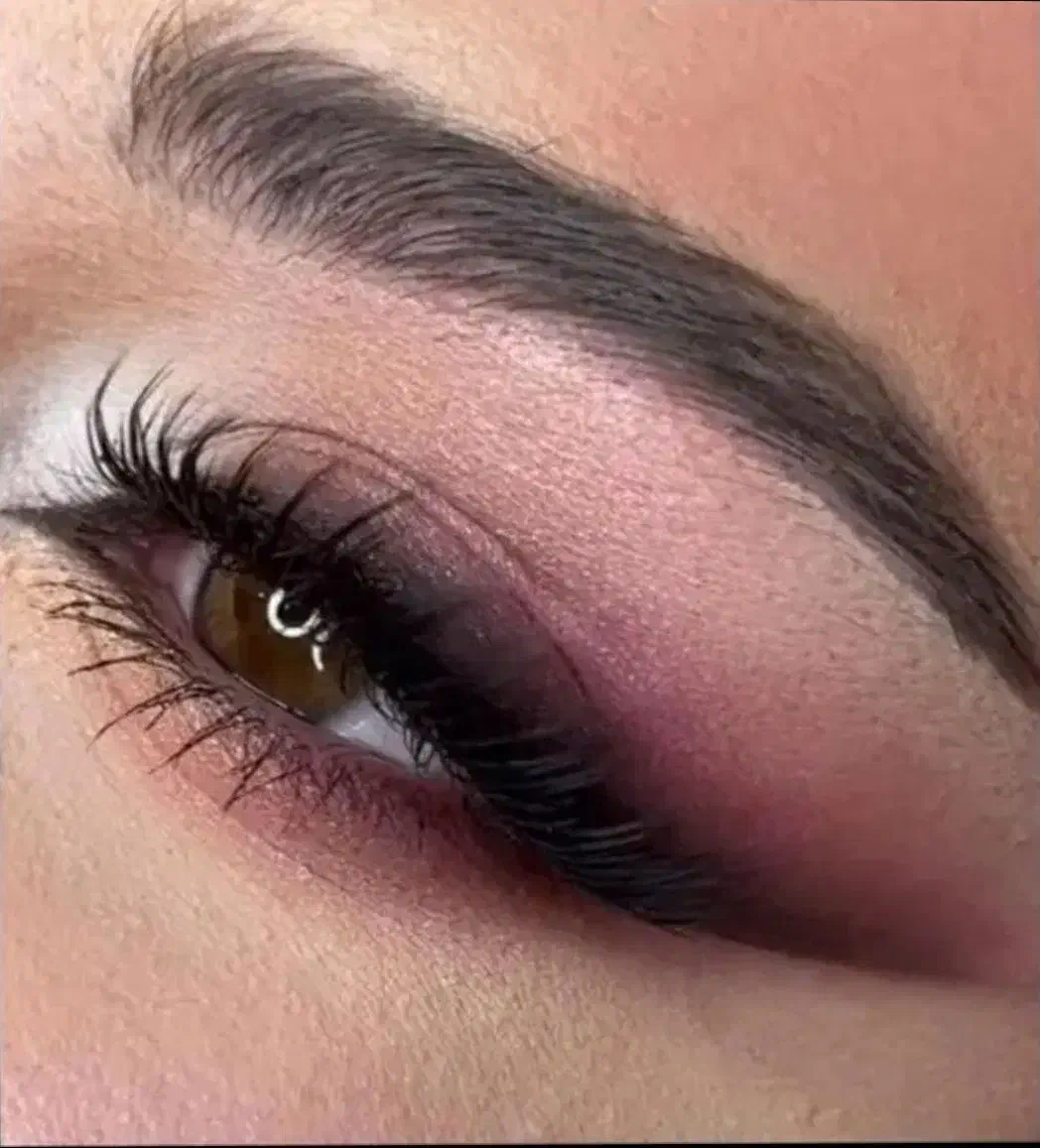 میکاپ‌شینیون‌ رنگ ‌تتوبدن‌ فشیال‌ ناخن تخفیف٪|خدمات آرایشگری و زیبایی|بروجرد, |دیوار