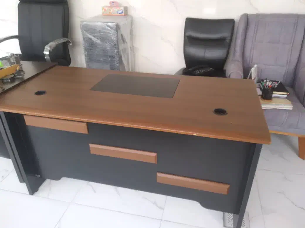 فروش میز و صندلی کار|مبلمان اداری|لنگرود, |دیوار