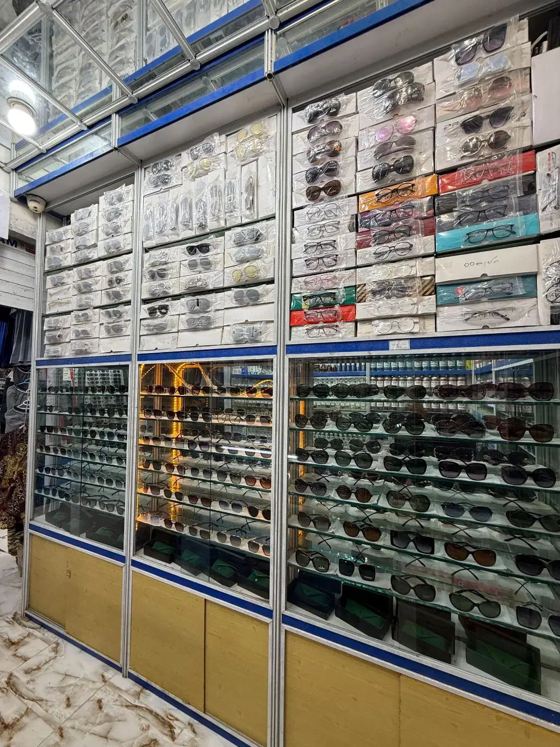 فروش مغازه با اجناس|فروش مغازه و غرفه|چابهار, |دیوار