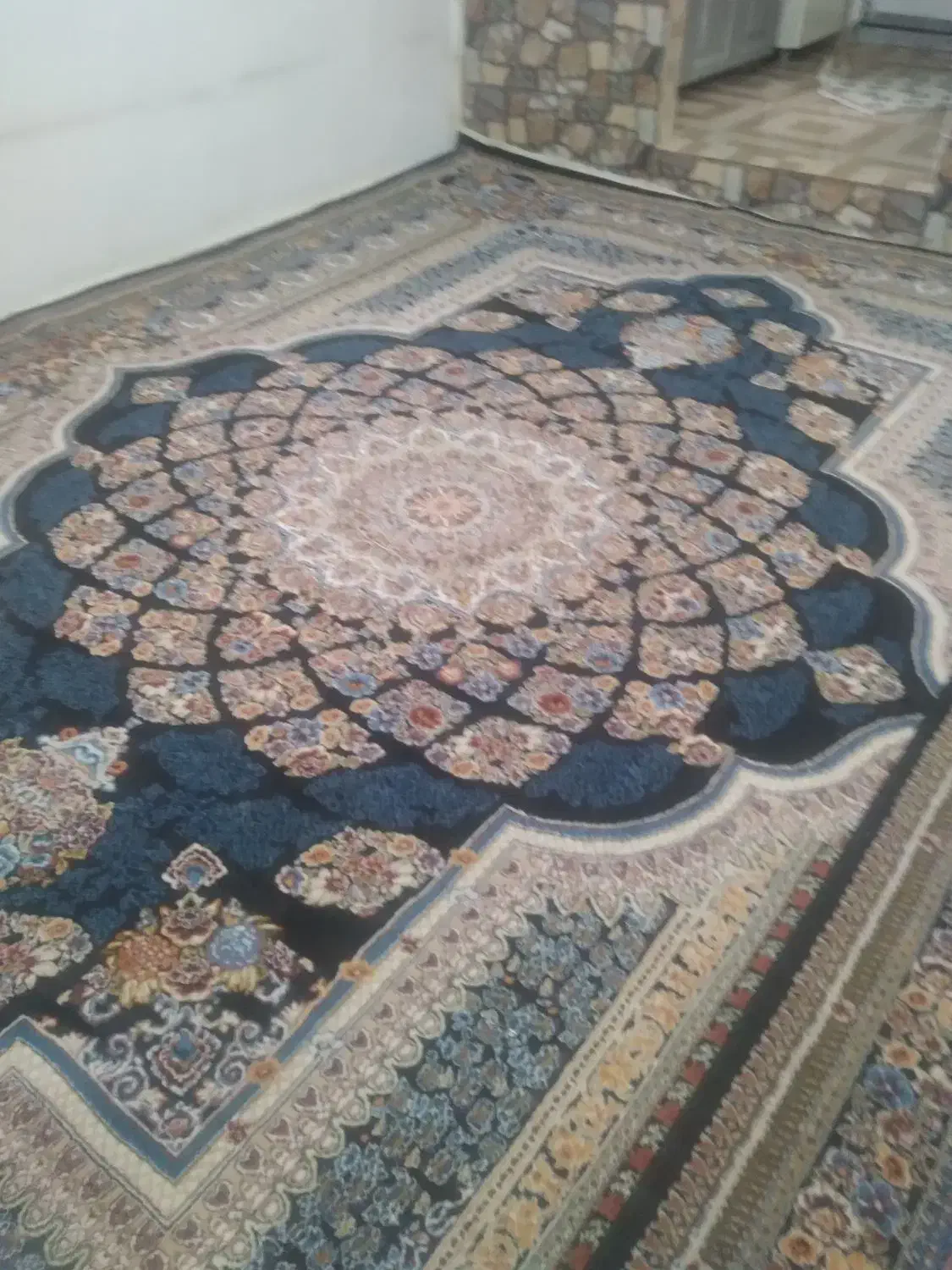 فرش|فرش|گلستان (تهران), |دیوار