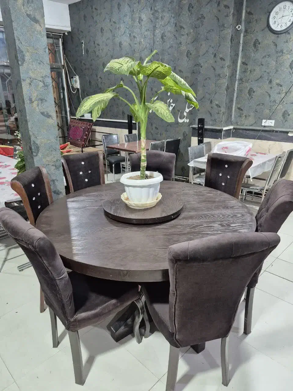 میز غذا خوری تخفیف خورده وسینی|میز و صندلی غذاخوری|نهاوند, |دیوار