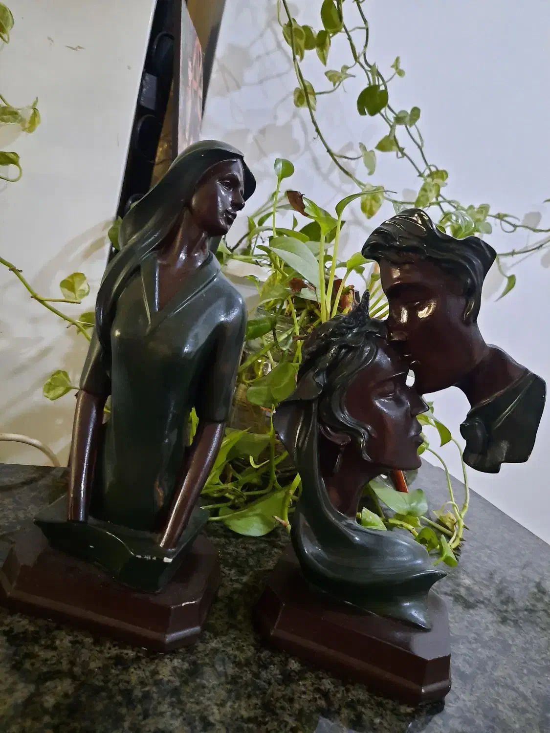 مجسمه|مجسمه، تندیس، ماکت|رودسر, |دیوار