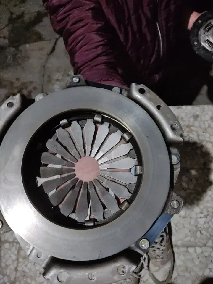 دیسک و صفحه نو|قطعات یدکی و لوازم جانبی|رشت, بالاکویه|دیوار