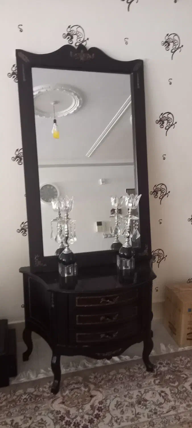 بوفه و آیینه و شمعدان و کنسول قاشق|بوفه، ویترین، کنسول|بیرجند, |دیوار