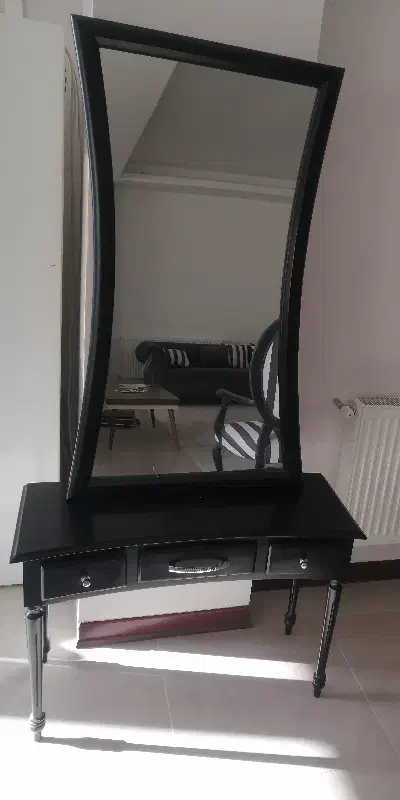 میز کنسول به همراه آینه|بوفه، ویترین، کنسول|بجنورد, |دیوار