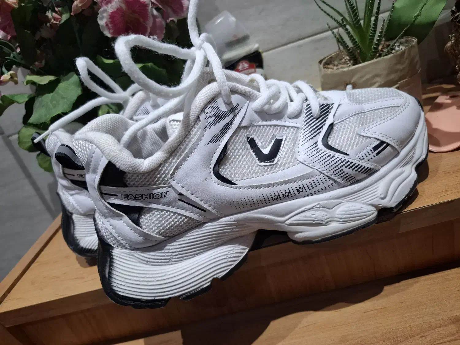 کتونی اسپرت زنانه مردانه سایز ۳۸|کیف، کفش، کمربند|تهران, پرستار|دیوار