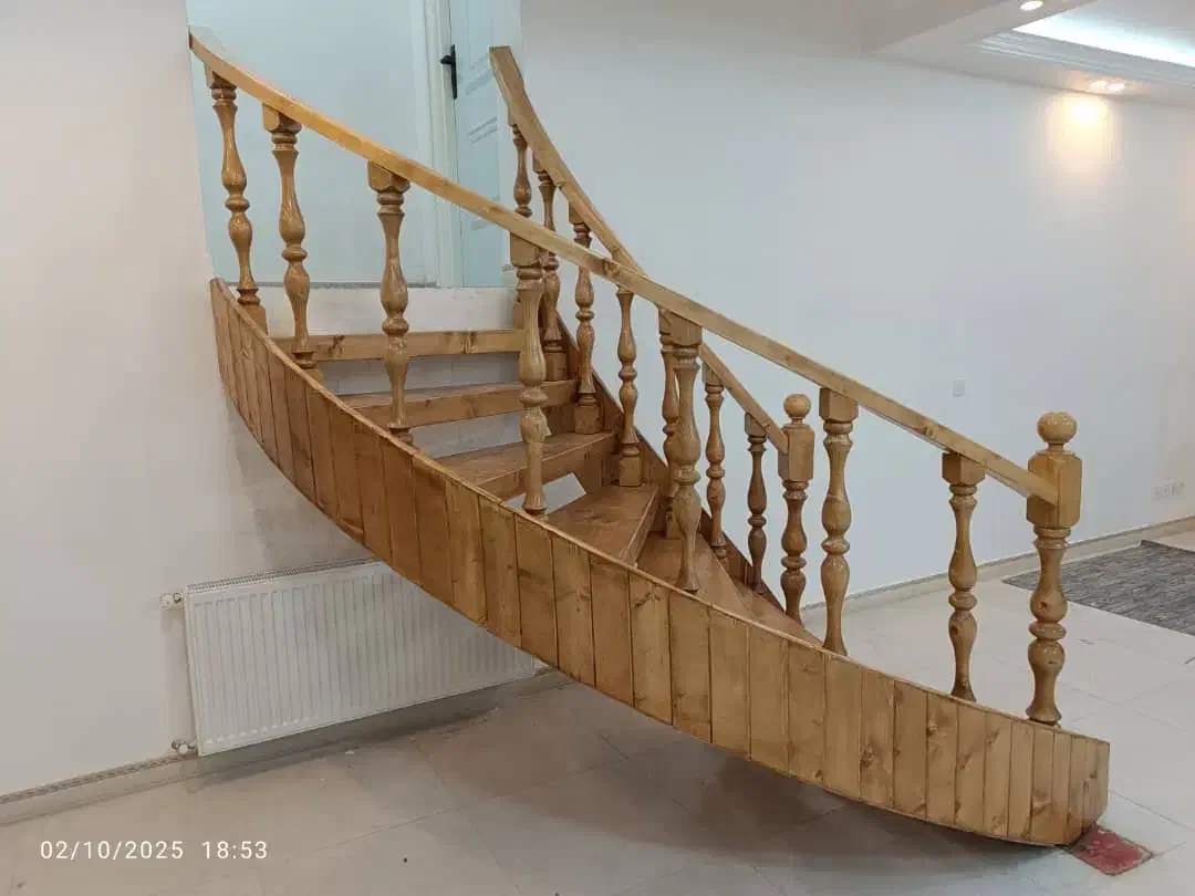 کف پله چوبی نرده چوبی با کیفیت|خدمات پیشه و مهارت|رشت, اسماعیل آباد|دیوار