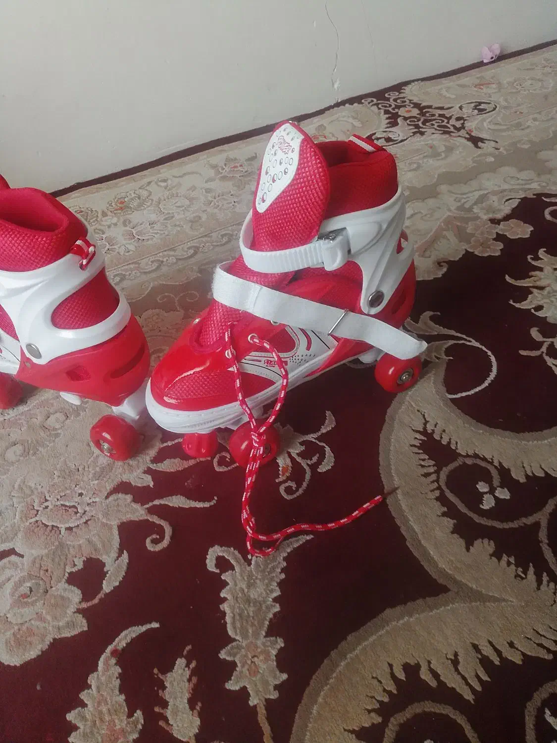 کفش اسکیت|دوچرخه، اسکیت، اسکوتر|بیرجند, |دیوار