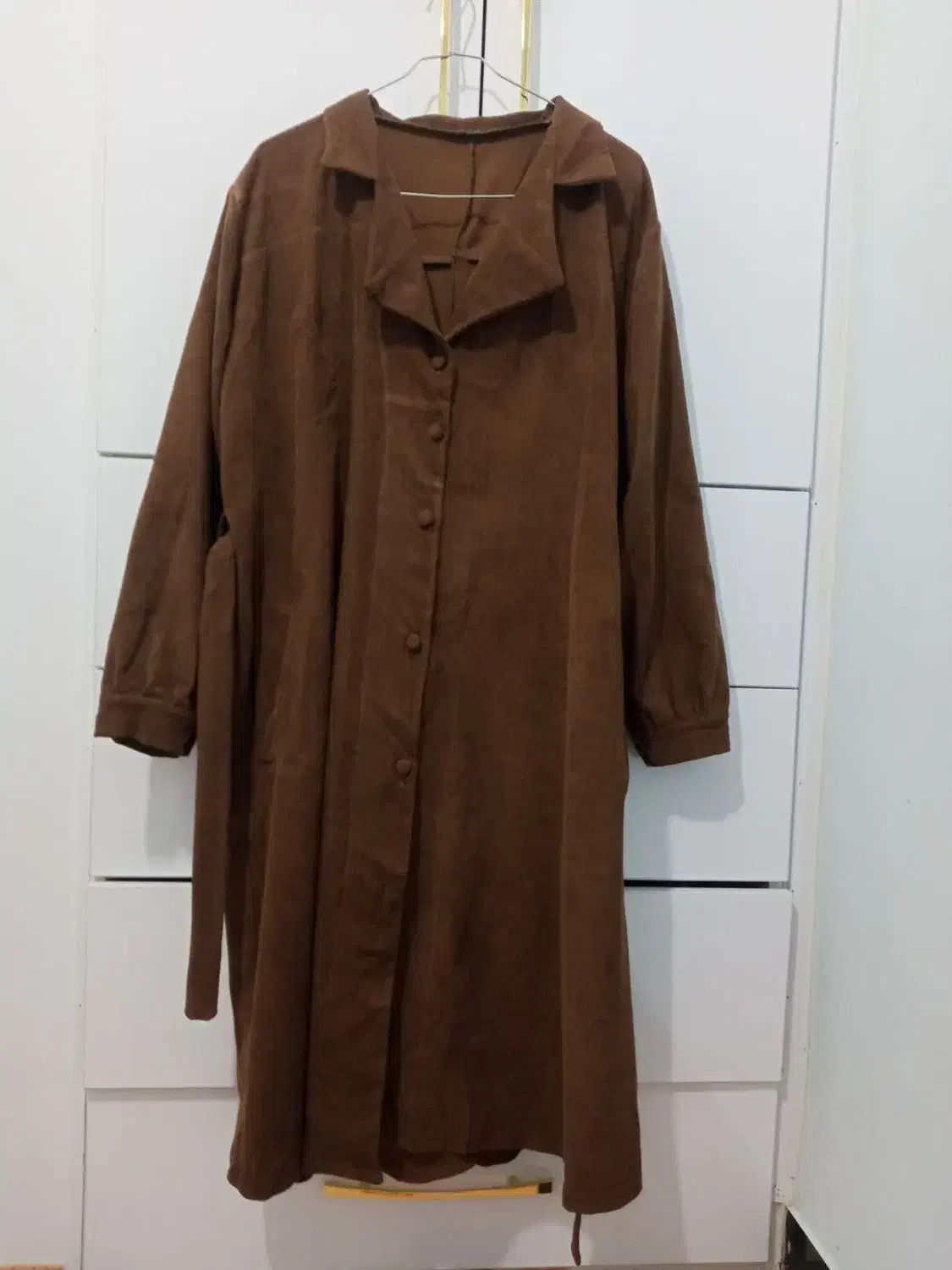 پالتوزنانه|لباس|سنندج, |دیوار