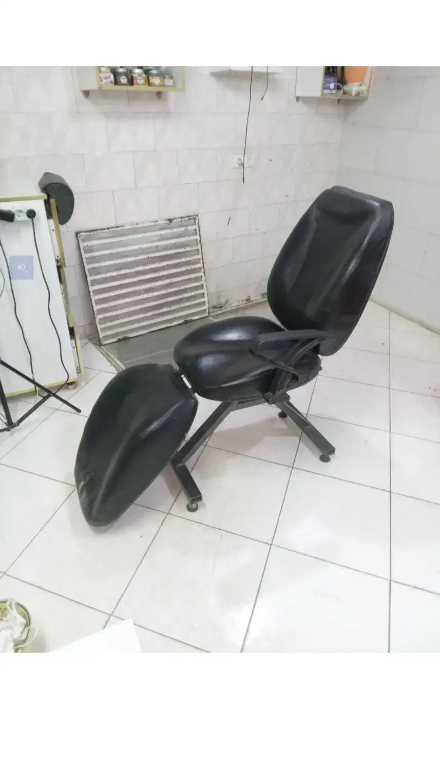 صندلی|صندلی و نیمکت|نیشابور, ابراهیمی|دیوار