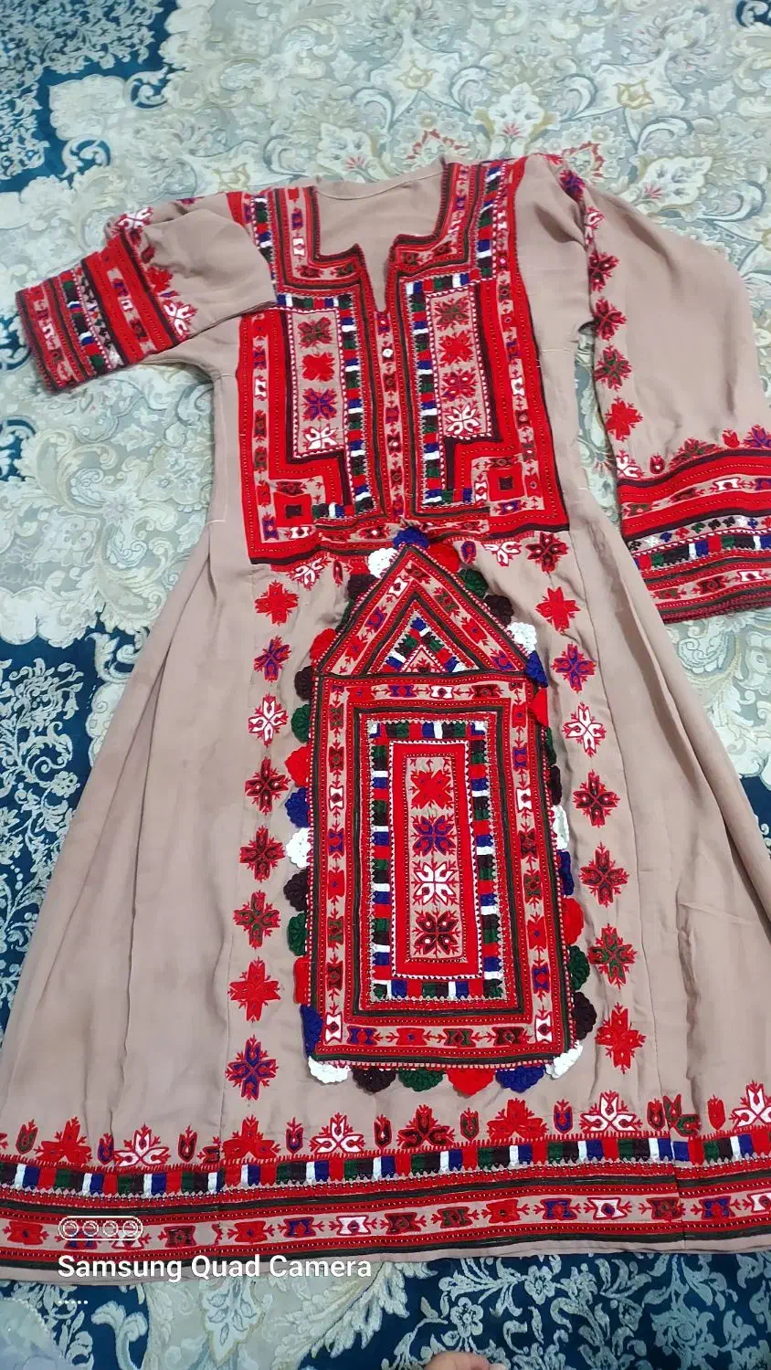 ۲ تا لباس دست دوز|لباس|زاهدان, |دیوار