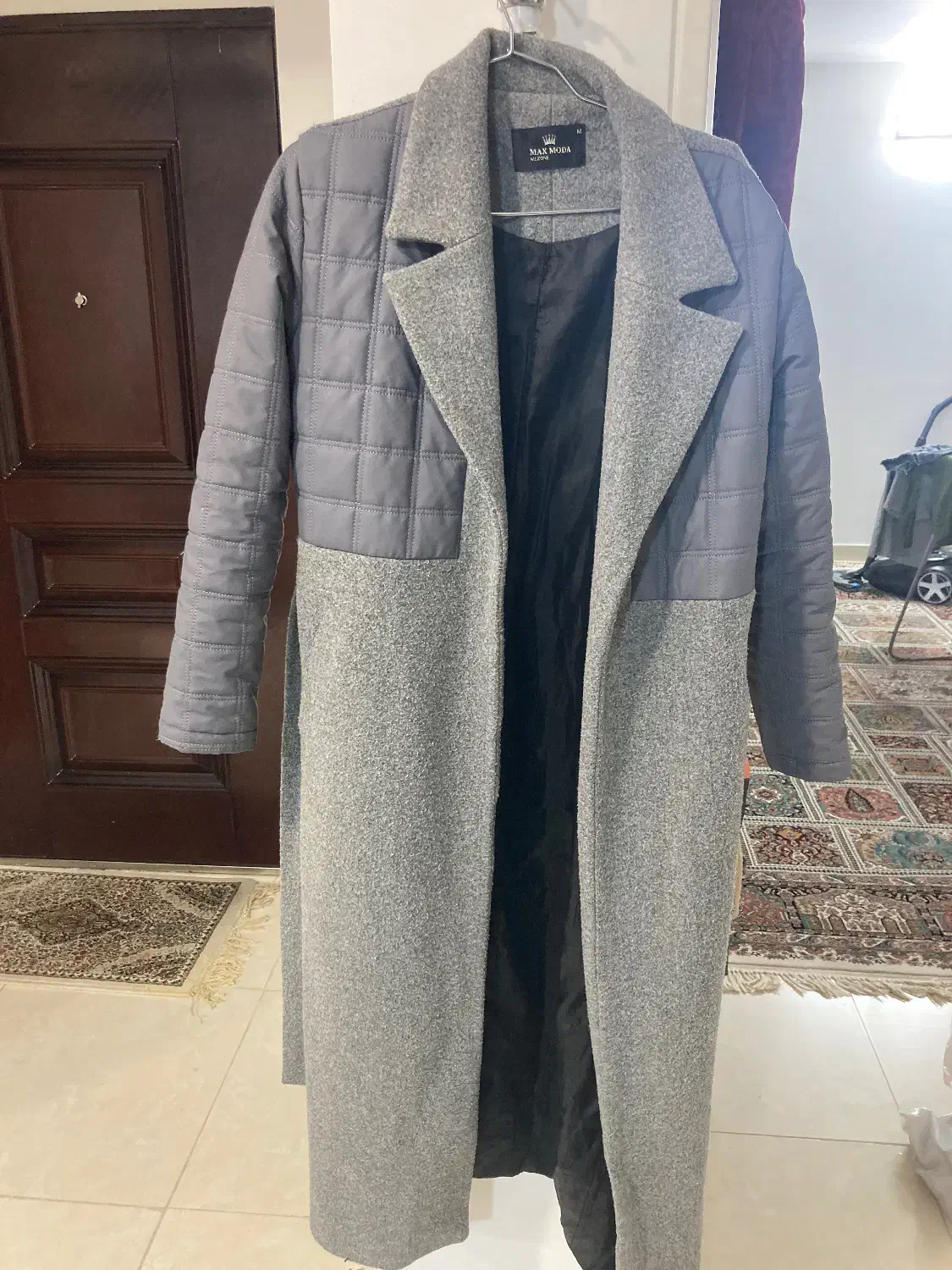 پالتو بلند|لباس|قم, شاه احمد قاسم|دیوار