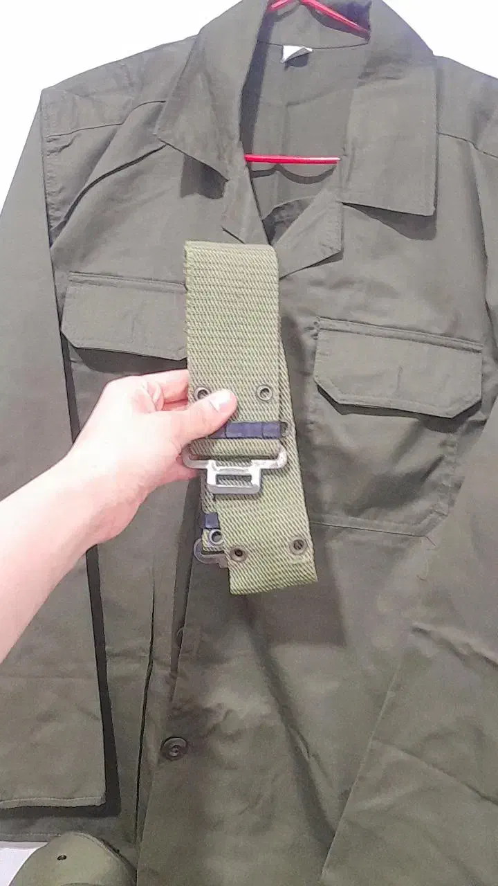 لباس خدمت|لباس|اسلامشهر, زرافشان|دیوار