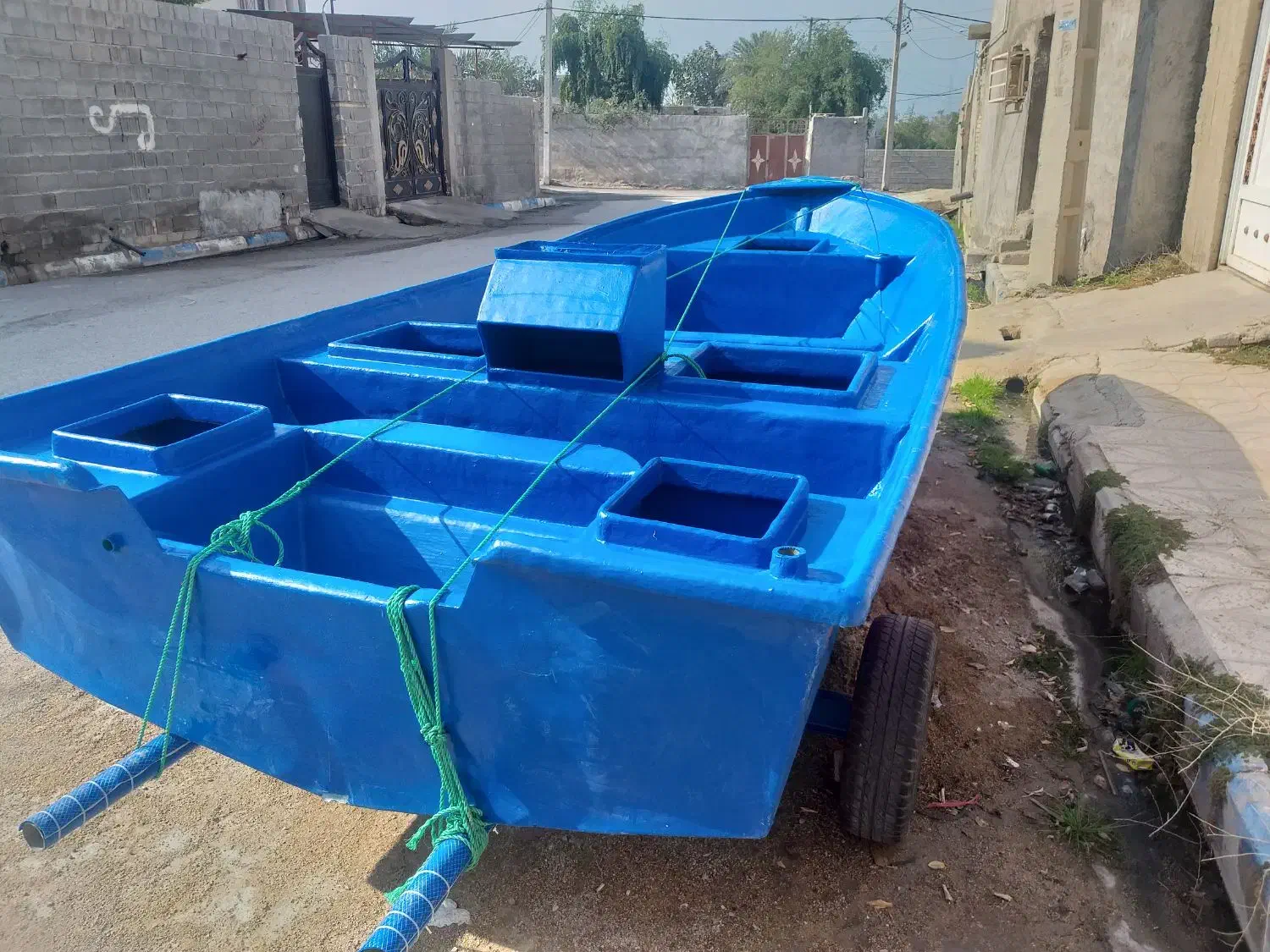 قایق ۱۷ فوت|قایق و سایر وسایل نقلیه|امام حسن, |دیوار