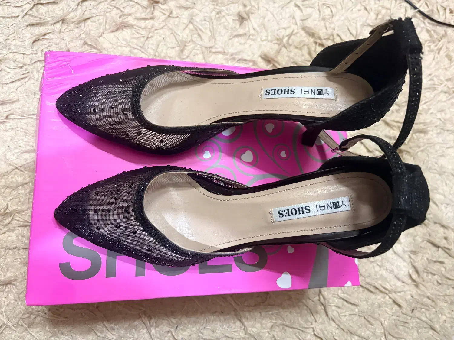 کفش پاشنه بلند مجلسی|کیف، کفش، کمربند|ساری, |دیوار