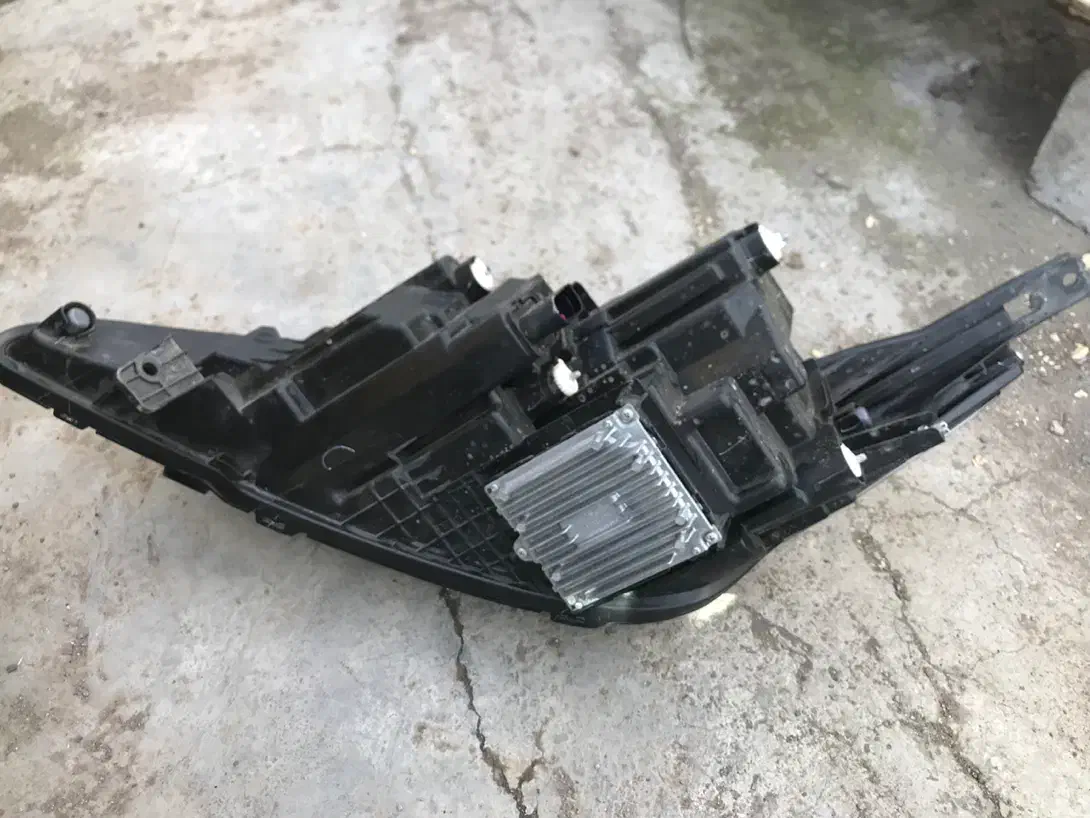 چراغ جلو آریزو 6 GT|قطعات یدکی و لوازم جانبی|رشت, گلسار|دیوار