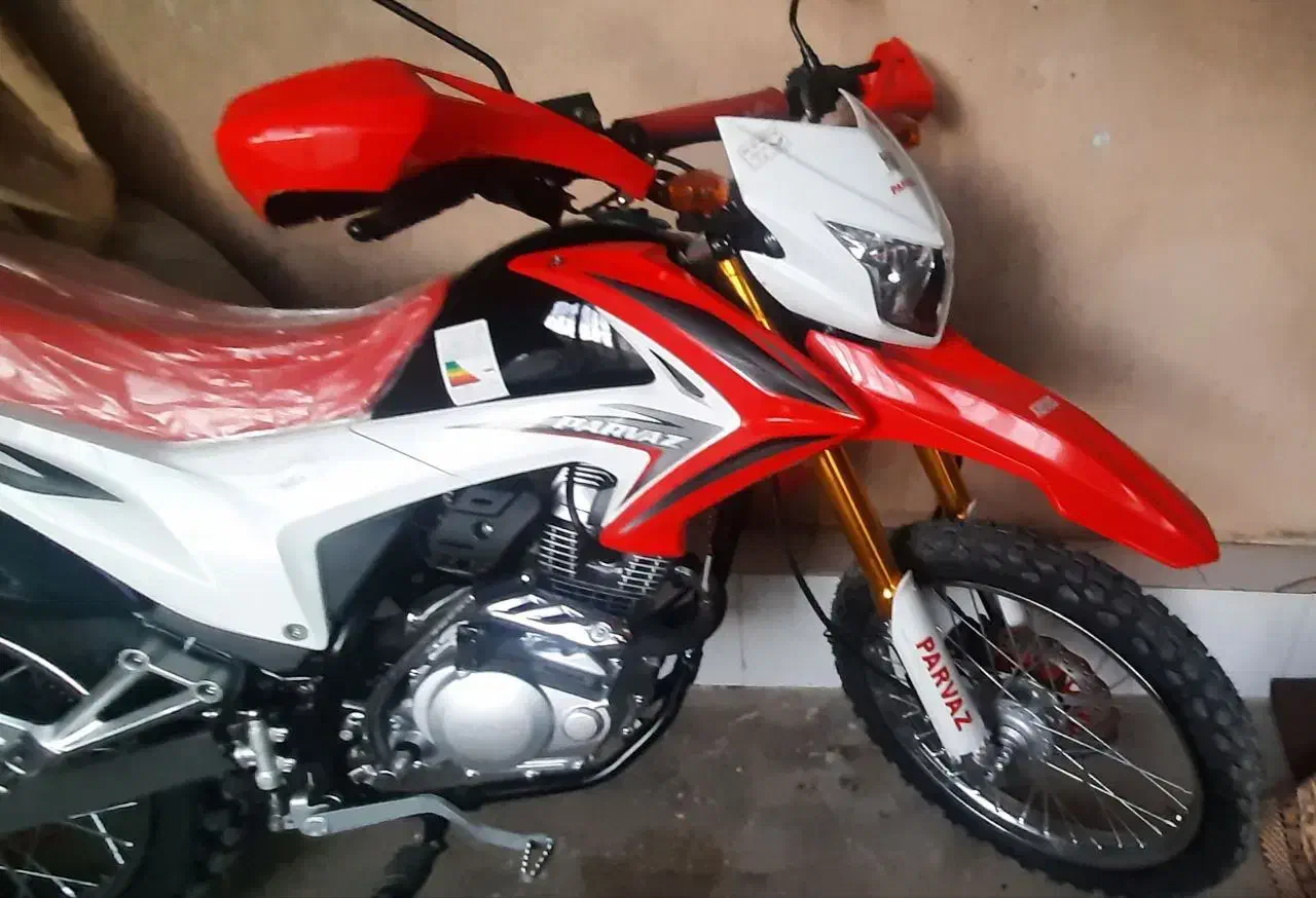 موتور سیکلت|موتورسیکلت|بوئین و میاندشت, |دیوار