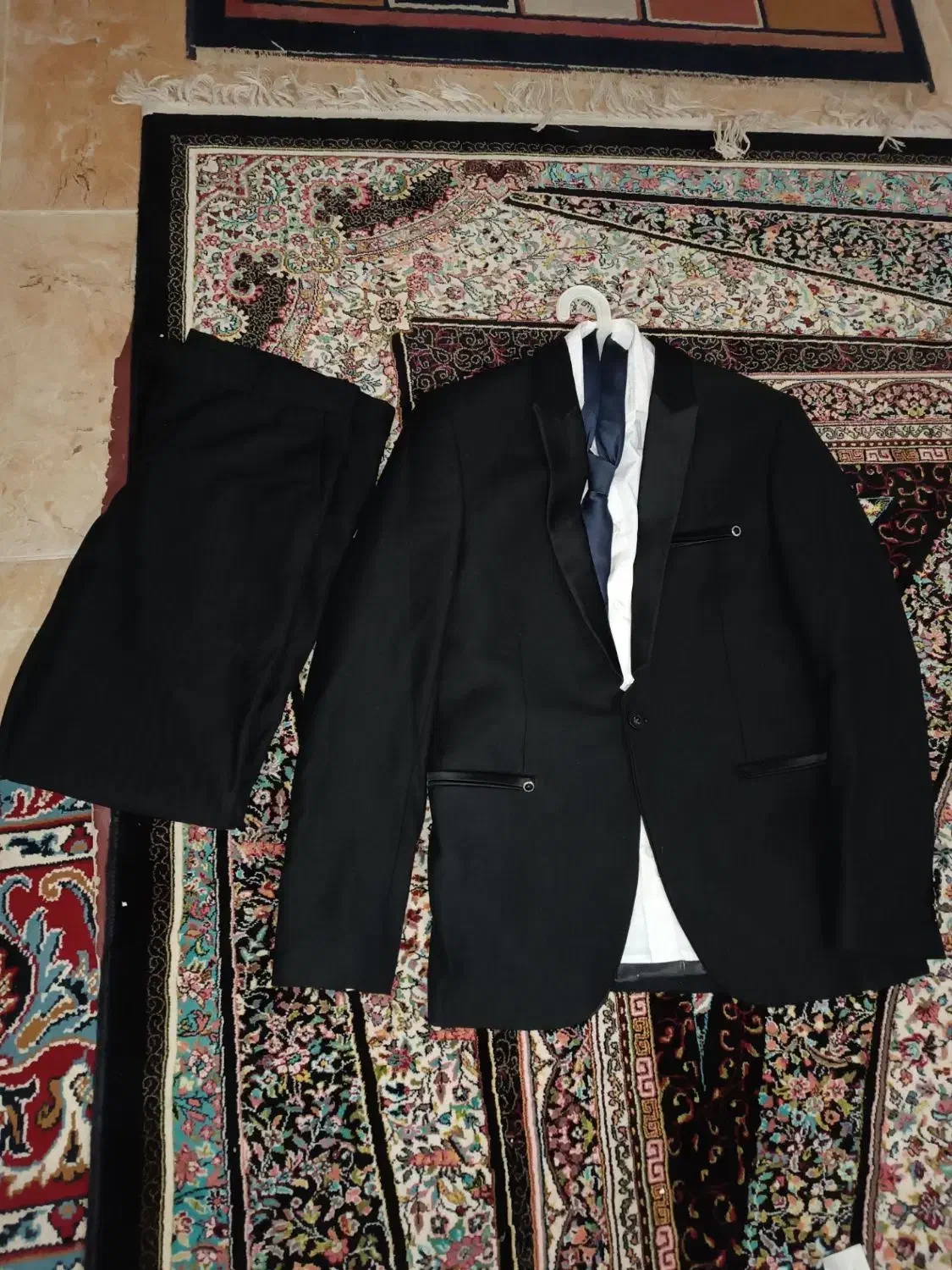 کت شلوار مردانه|لباس|صحنه, |دیوار