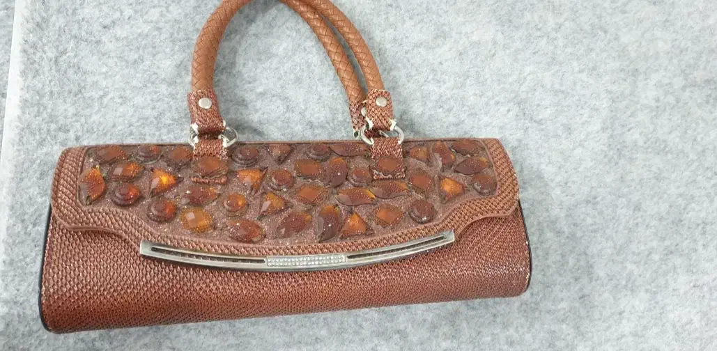 کیف مجلسی|کیف، کفش، کمربند|کاکاوند, |دیوار