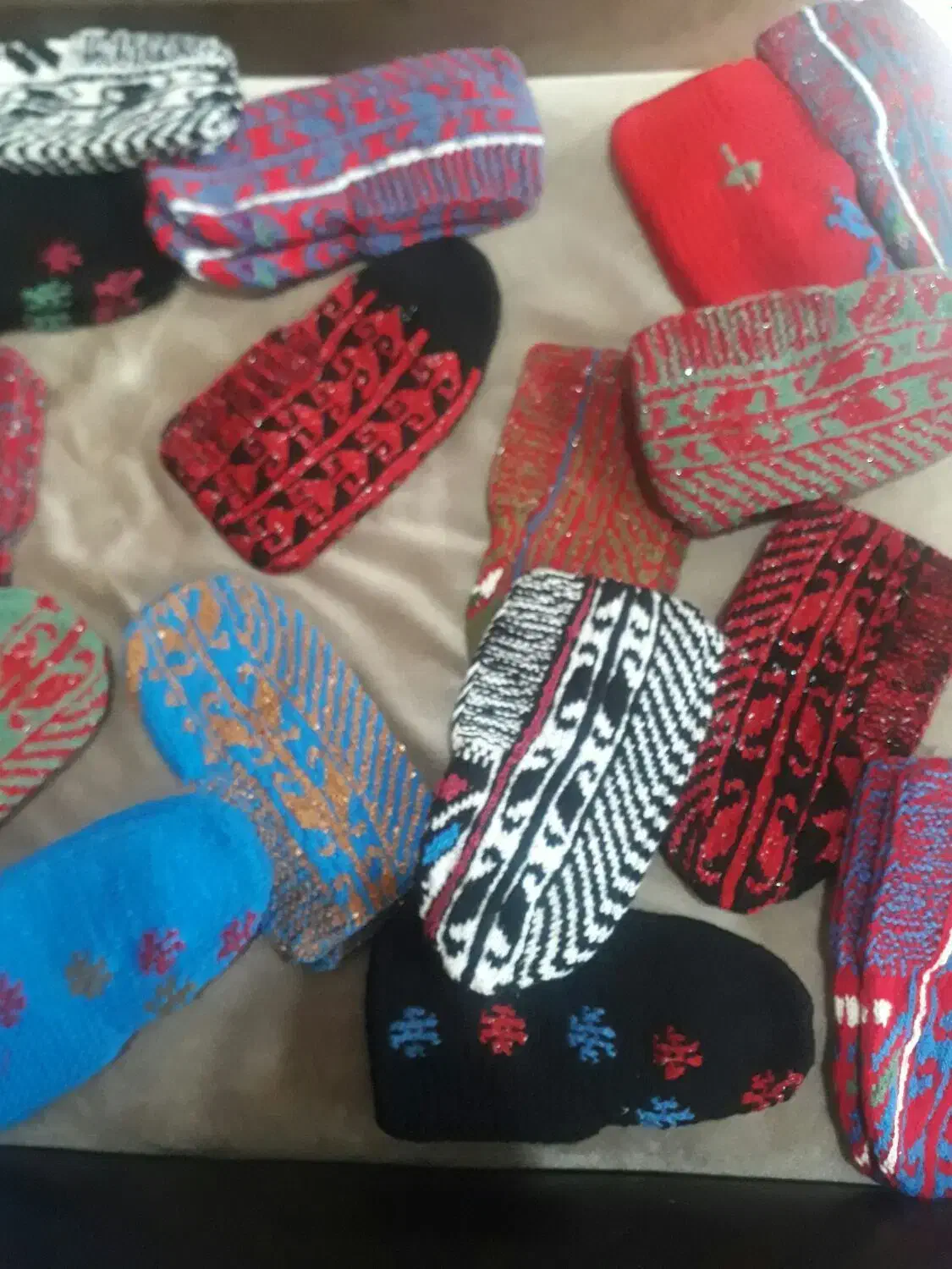 جوراب دستباف سنتی|لباس|پرند, فاز ۳|دیوار