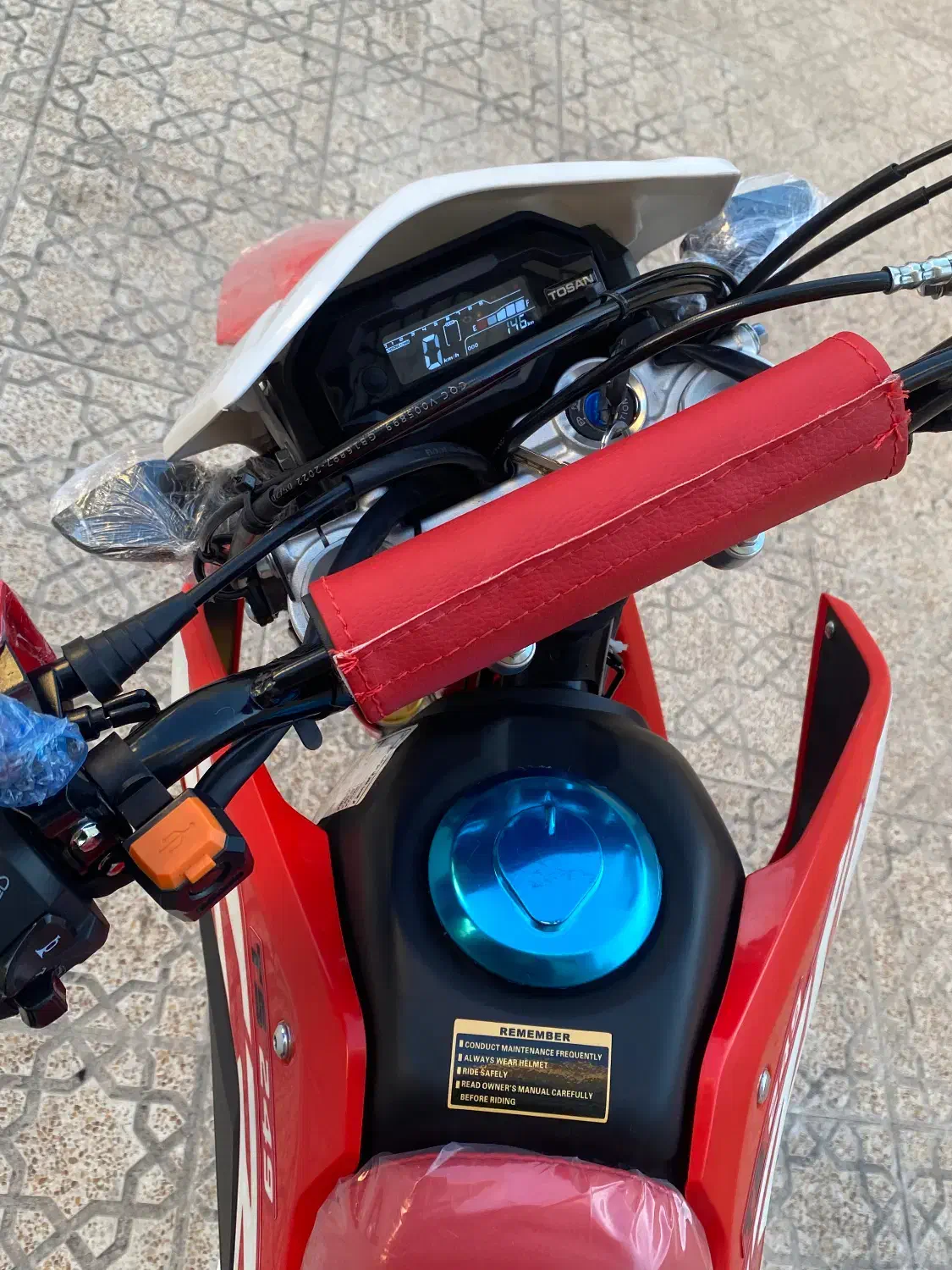 توسن باسل ۲۵۰ صفر خشک|موتورسیکلت|تهران, شهرک آپادانا|دیوار