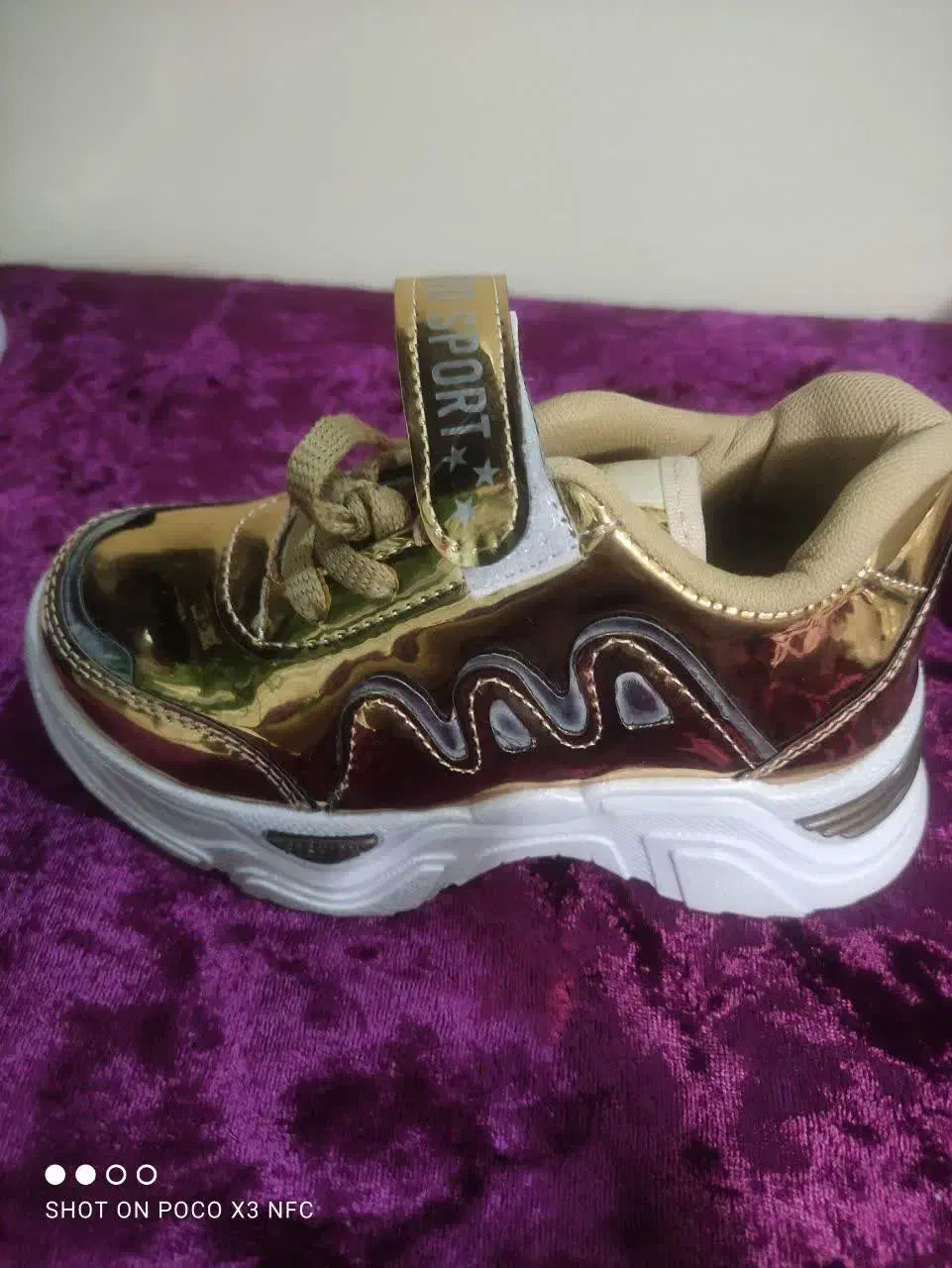 کفش دخترانه|کیف، کفش، کمربند|قرچک, پویینک|دیوار