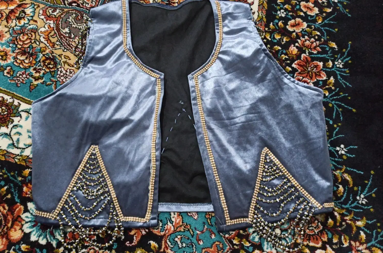 جلیقه|لباس|ساوه, |دیوار