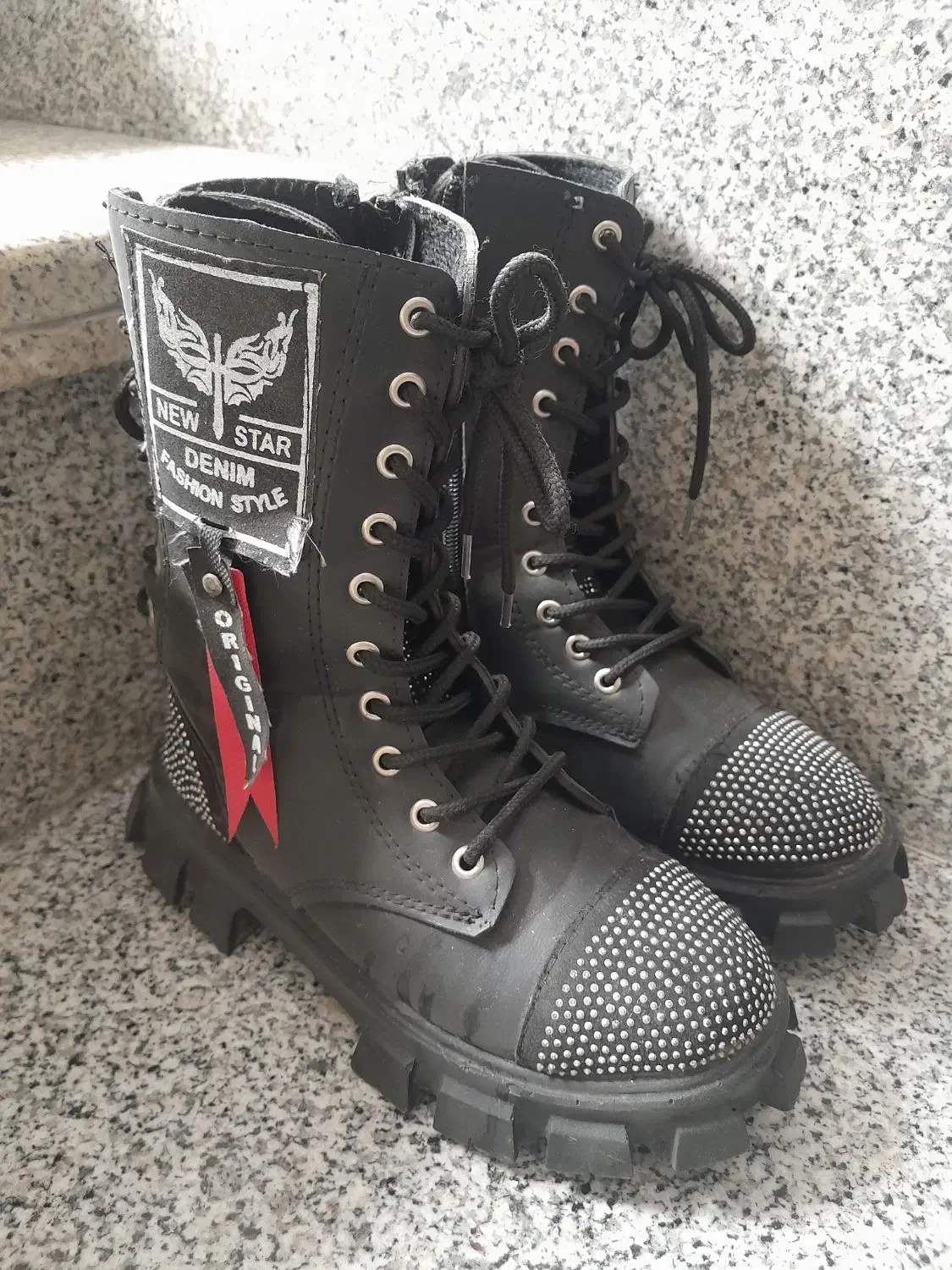 بوت مشکی|کیف، کفش، کمربند|نسیم‌شهر, |دیوار