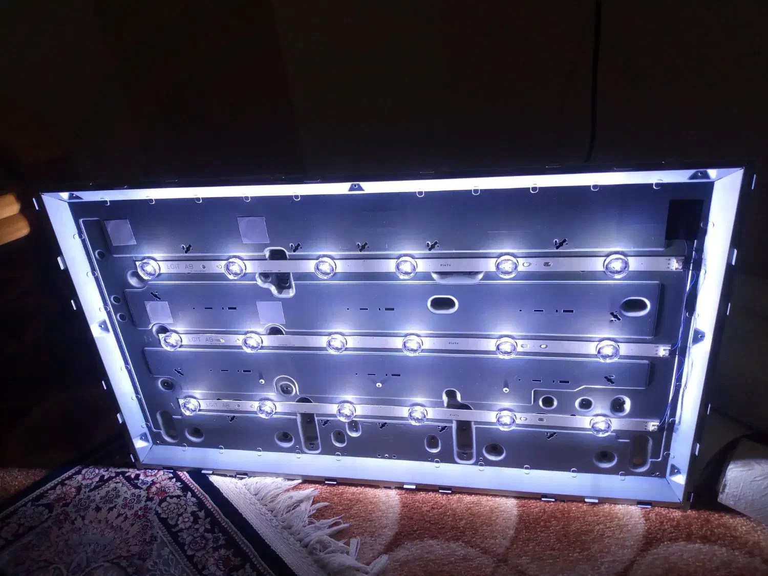 تعویض چسب پنل TV LG SNOWA... دیفیوزر در محل|تلویزیون و پروژکتور|کهریزک, |دیوار