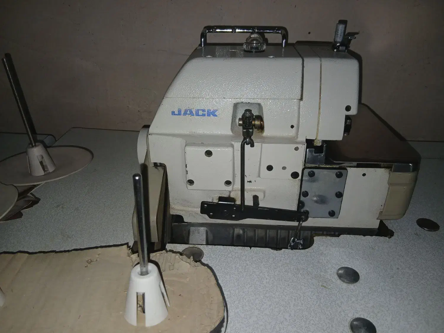 چرخ خیاطی زیگزال جک|چرخ خیاطی و ریسندگی|قیدار, |دیوار